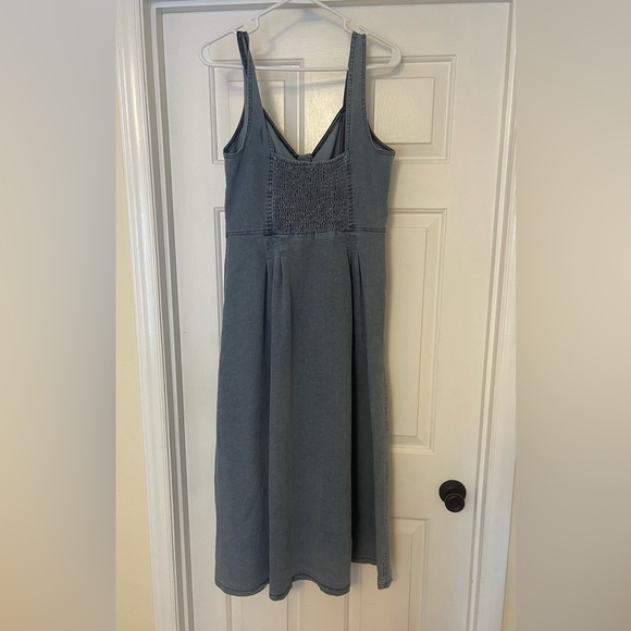 Women’s button up denim dress size medium - Picture 3 of 4